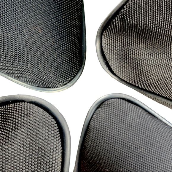 *** SOLD *** vintage Gucci Black Crossbody - Picture 9 of 9